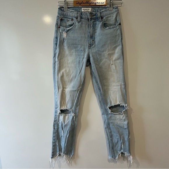 Abercrombie & Fitch High Rise Mom Jean Destroyed Ripped Frayed Hem - Picture 8 of 13